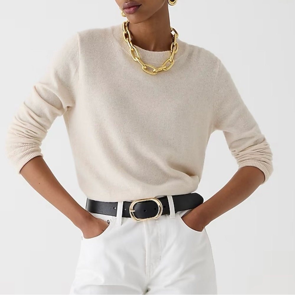 New Women’s J Crew Cashmere crew neck sweater. Natural color, size medium